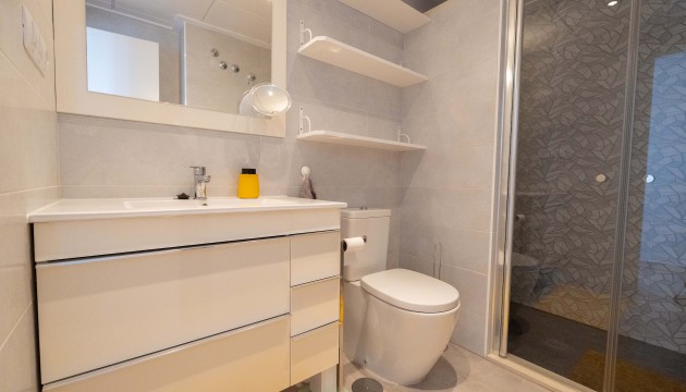 Resale - Apartment - Orihuela Costa - Villamartín