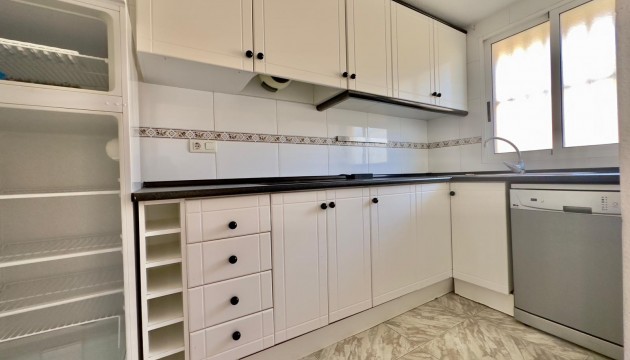 Resale - Apartment - Torrevieja - Torrelamata - La Mata