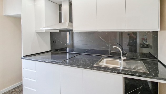 Resale - Bungalow - Orihuela Costa