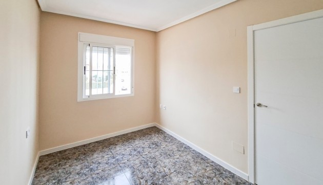 Resale - Bungalow - Orihuela Costa