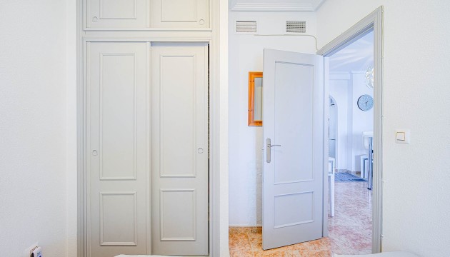 Resale - Apartment - Orihuela Costa - Punta Prima