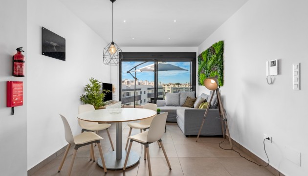 Resale - Apartment - Orihuela Costa - Villamartín