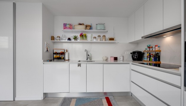 Resale - Apartment - Orihuela Costa - Campoamor
