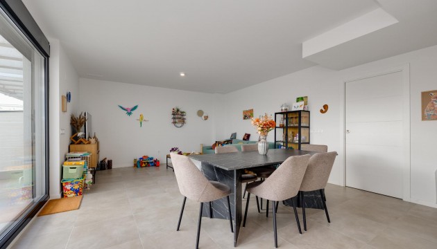 Resale - Apartment - Orihuela Costa - Campoamor