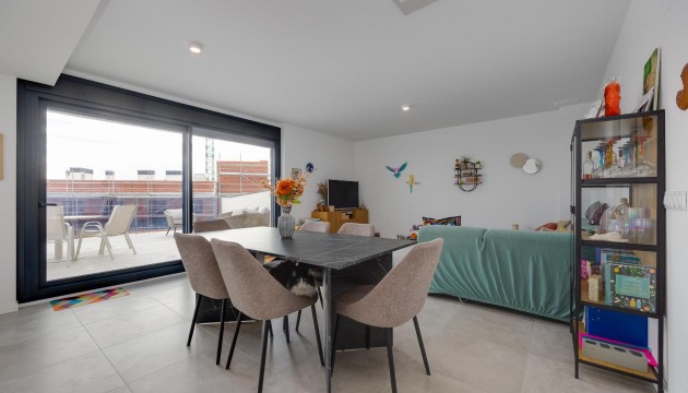 Resale - Apartment - Orihuela Costa - Campoamor