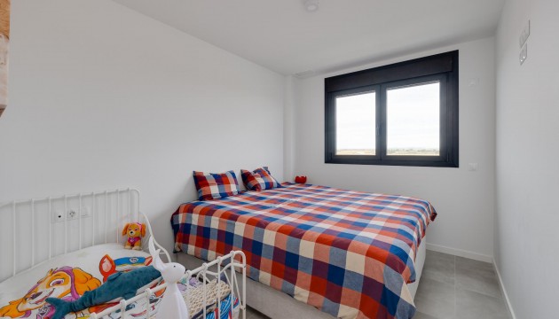 Resale - Apartment - Orihuela Costa - Campoamor