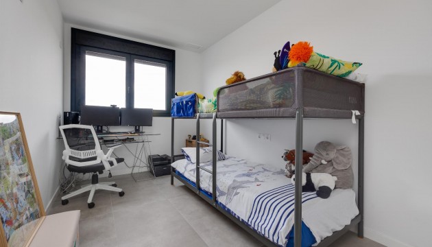 Resale - Apartment - Orihuela Costa - Campoamor