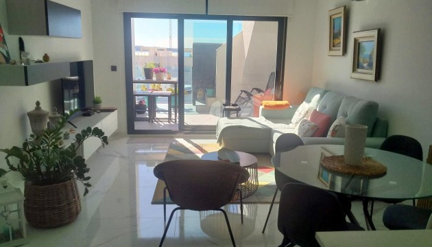 Herverkoop - Bungalow - Guardamar del Segura - El Raso
