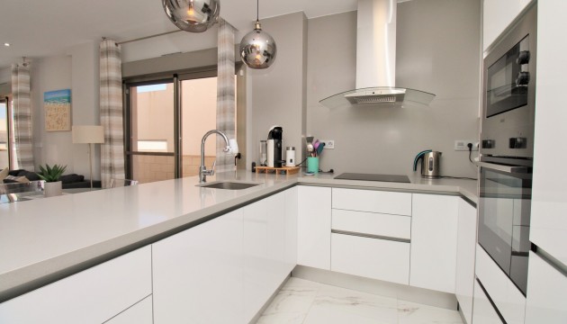 Resale - Detached Villa - Orihuela Costa - Villamartín