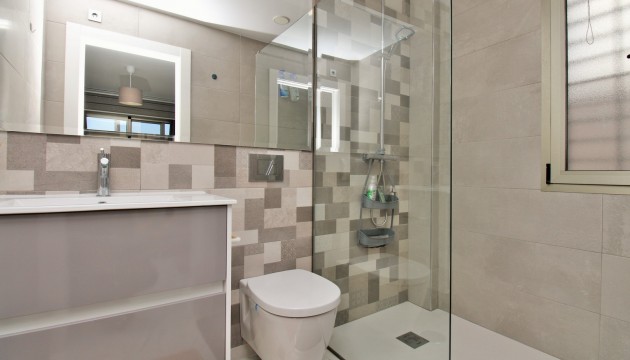 Resale - Detached Villa - Orihuela Costa - Villamartín