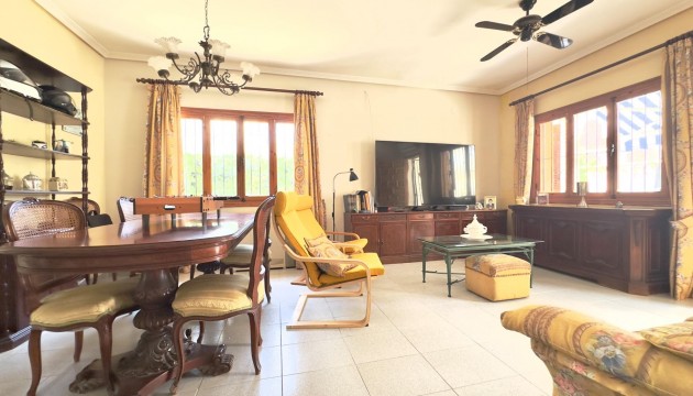 Resale - Detached Villa - Orihuela Costa - La Zenia