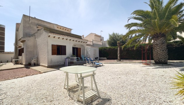 Resale - Detached Villa - Orihuela Costa - La Zenia
