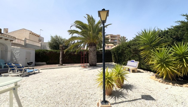 Resale - Detached Villa - Orihuela Costa - La Zenia