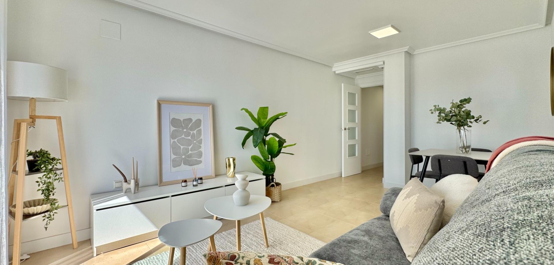 Apartment in Torrevieja - Image 3