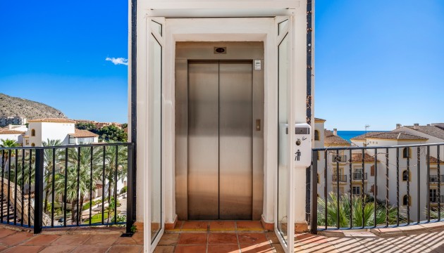 Herverkoop - Apartment - Altea* - Mascarat*