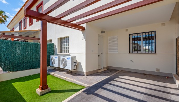 Resale - Townhouse - Ciudad Quesada