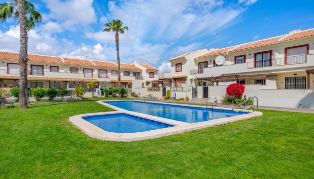 Resale - Townhouse - Ciudad Quesada