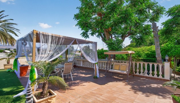 Перепродажа - отдельная вилла - Orihuela - Orihuela Center