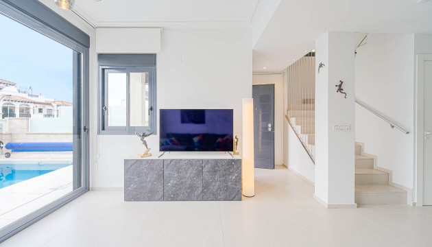 Resale - Detached Villa - Orihuela Costa - Punta Prima