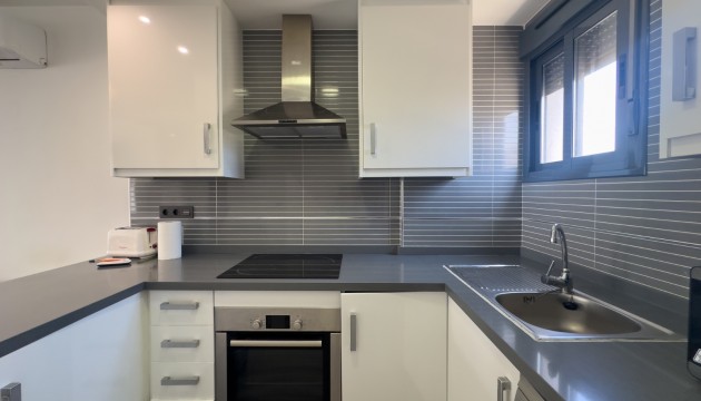 Resale - Apartment - Orihuela Costa - La Zenia