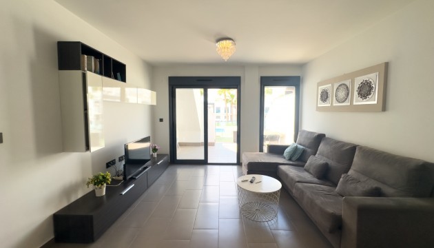 Resale - Apartment - Orihuela Costa - La Zenia
