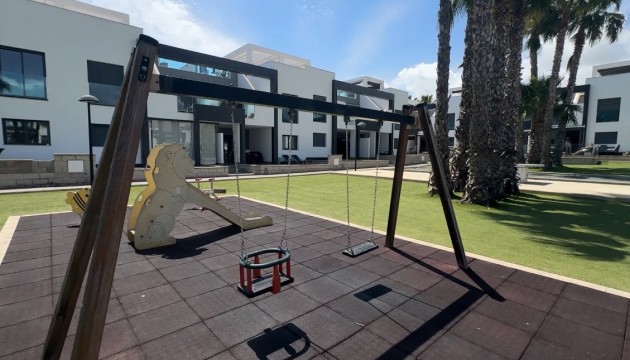 Resale - Apartment - Orihuela Costa - La Zenia