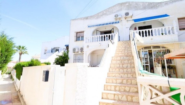 Resale - Bungalow - Torrevieja - La Siesta - El Salado -  Torreta