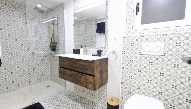 Herverkoop - Apartment - Torrevieja