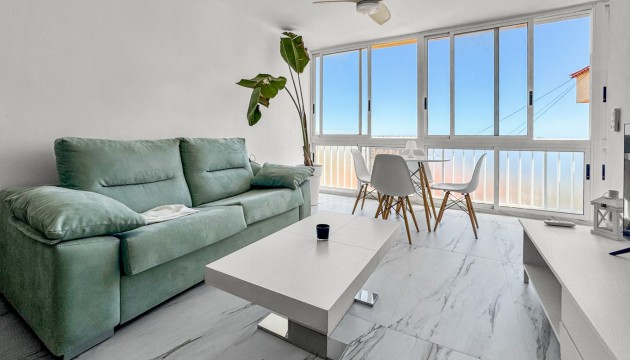 Resale - Apartment - Orihuela Costa - Punta Prima