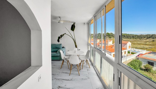 Resale - Apartment - Orihuela Costa - Punta Prima