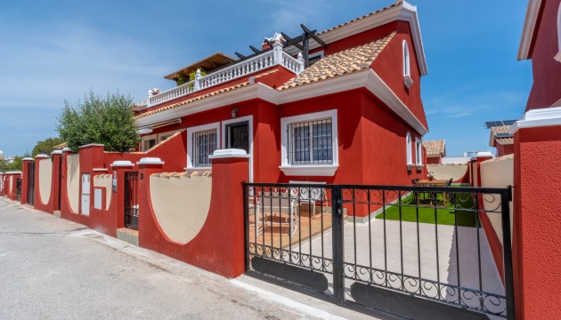 Resale - Detached Villa - Orihuela Costa - Villamartín
