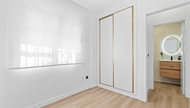 Resale - Detached Villa - Orihuela Costa - Villamartín