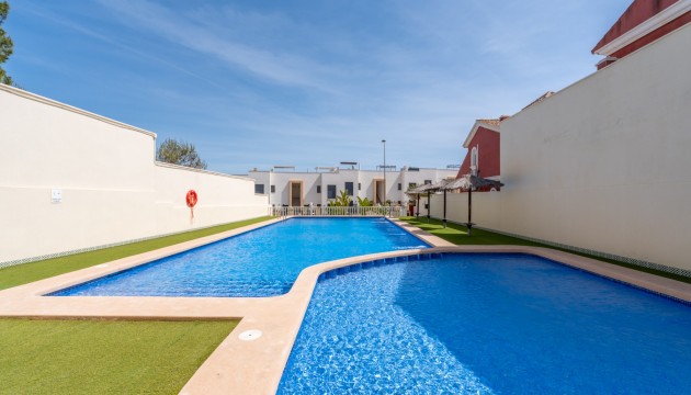 Resale - Detached Villa - Orihuela Costa - Villamartín
