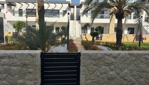 Resale - Apartment - Orihuela Costa - Punta Prima