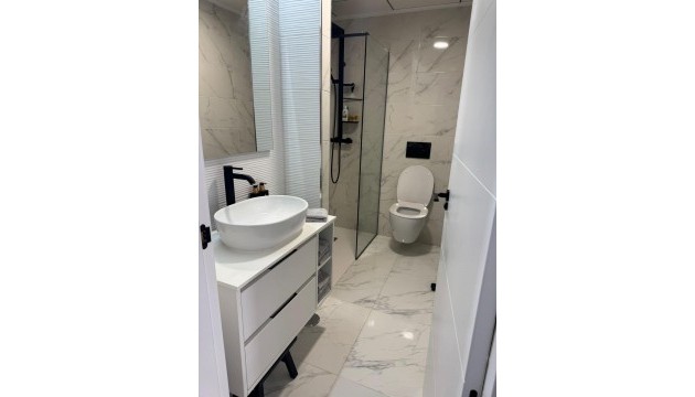 Resale - Apartment - Orihuela Costa - Punta Prima