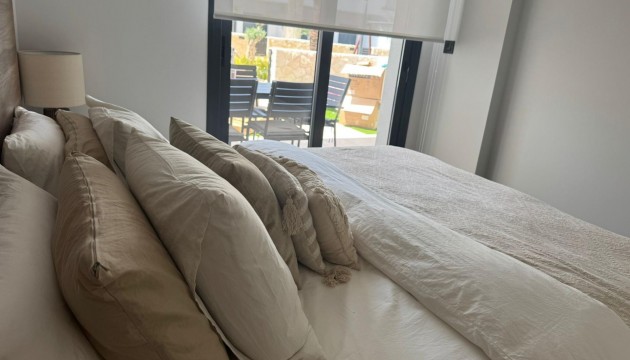 Resale - Apartment - Orihuela Costa - Punta Prima