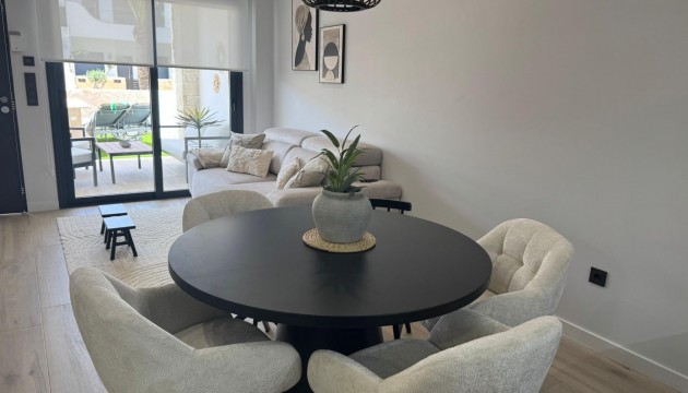 Resale - Apartment - Orihuela Costa - Punta Prima