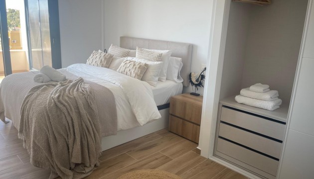 Resale - Apartment - Orihuela Costa - Villamartín