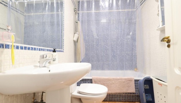 Resale - Apartment - Torrevieja - La Siesta - El Salado -  Torreta