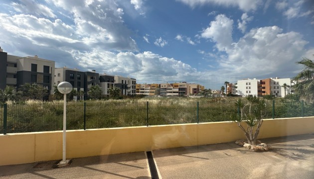 Resale - Apartment - Orihuela Costa - Playa Flamenca