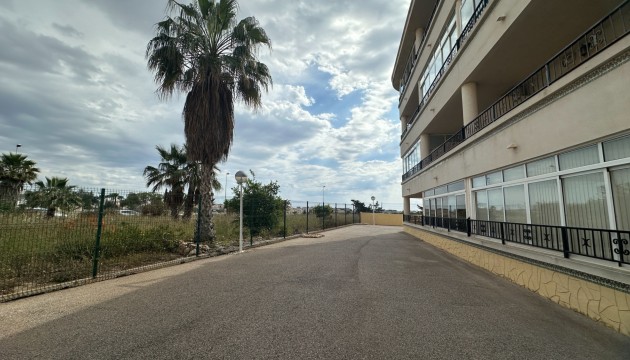 Resale - Apartment - Orihuela Costa - Playa Flamenca