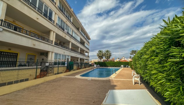 Resale - Apartment - Orihuela Costa - Playa Flamenca