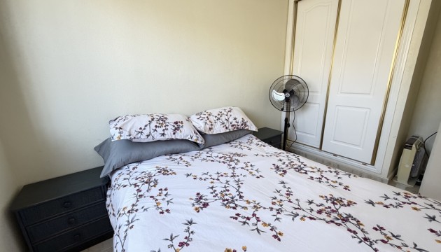Resale - Apartment - Orihuela Costa - Los Dolses