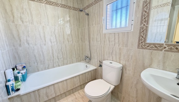 Resale - Apartment - Orihuela Costa - Los Dolses