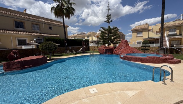 Resale - Apartment - Orihuela Costa - Los Dolses