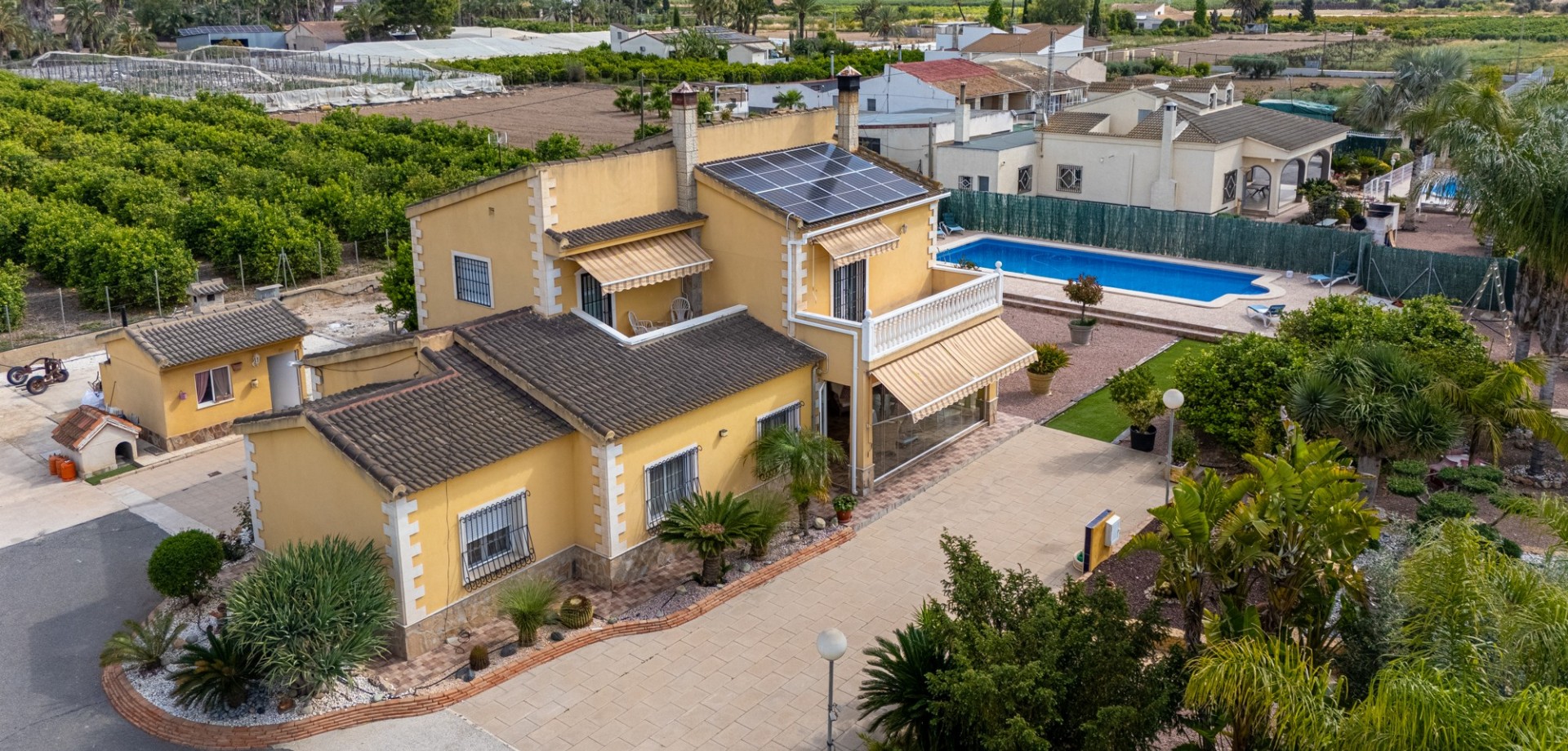 House in Elche - view 1
