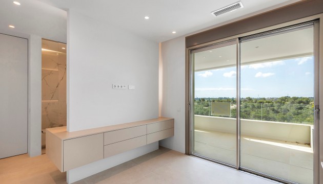 Resale - Apartment - Las Colinas Golf