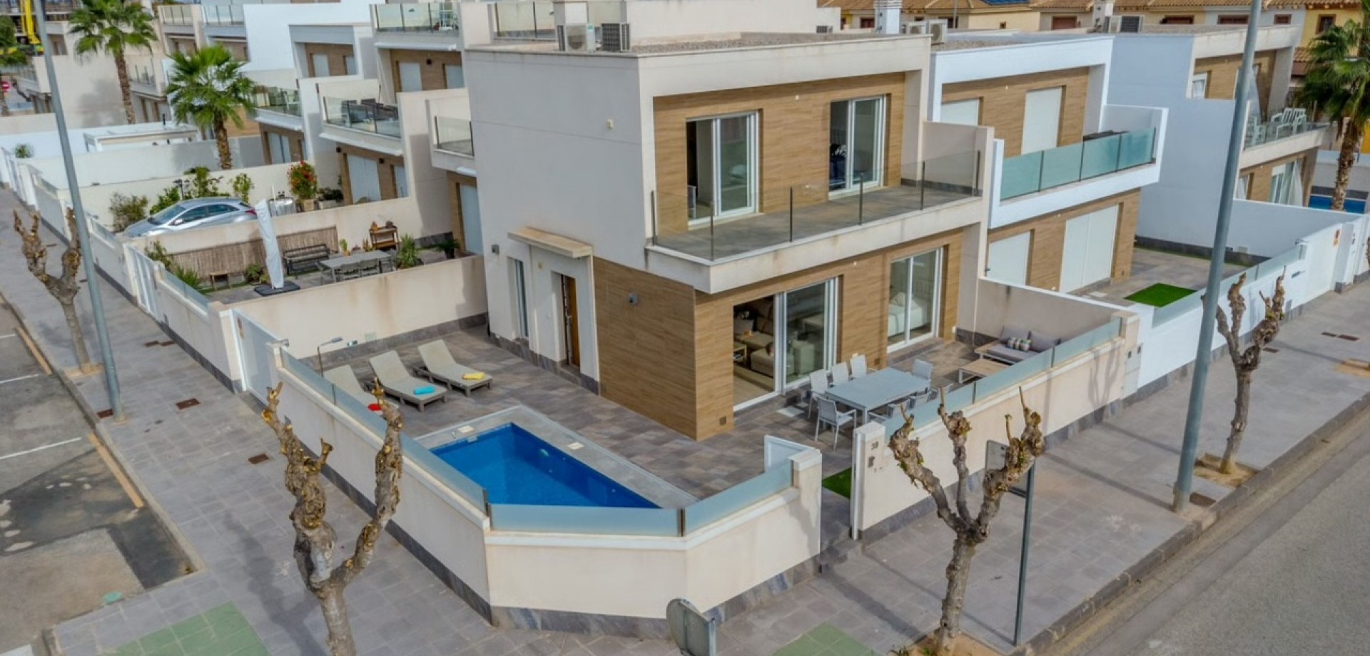 House in Pilar de la Horadada - view 1