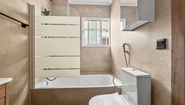 Resale - Apartment - Torrevieja