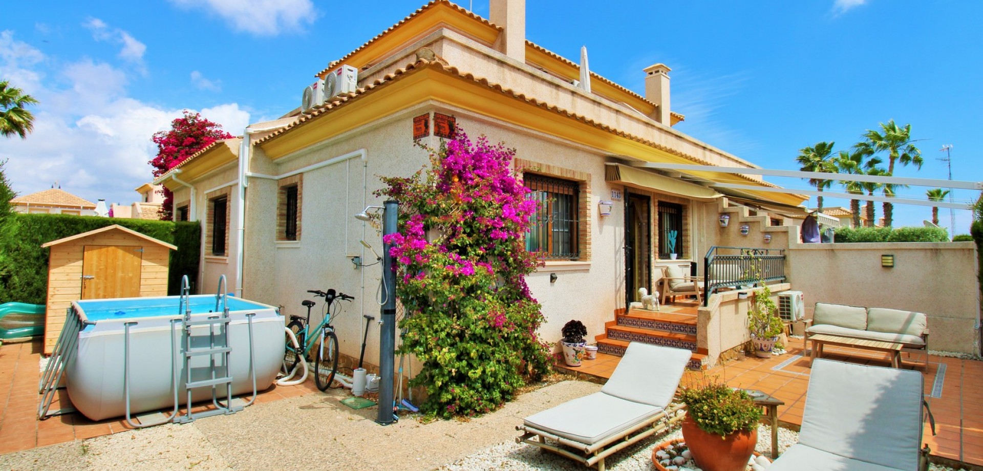 House in Villamartin - view 1